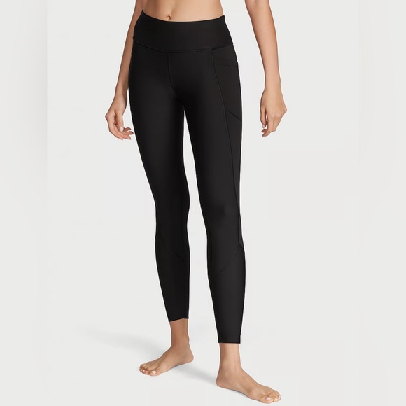VS KNOCKOUT CROP LEGGING NEW WITH TAGS - Picture 2 of 6